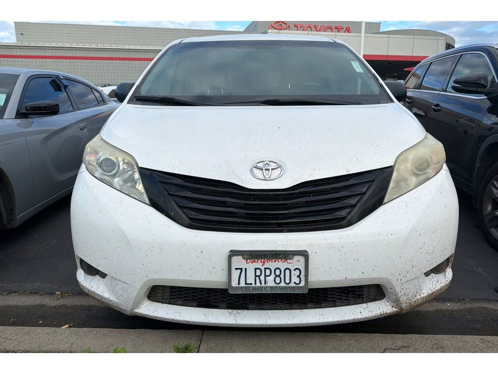 Used 2015 Toyota Sienna L FWD image 3