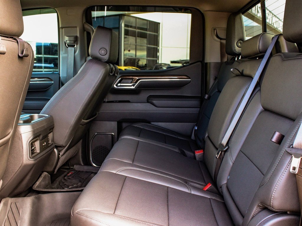 Used 2025 Chevrolet Silverado 1500 LT Trail Boss w/ LT Trail Boss Premium Package image 34