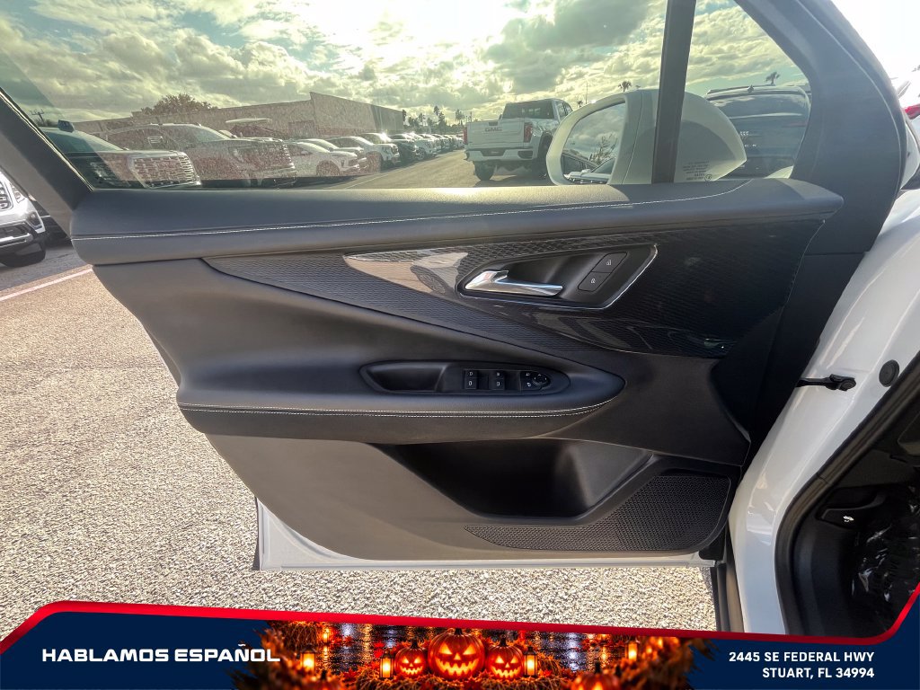 Used 2025 Chevrolet Blazer EV LT AWD/4WD image 23