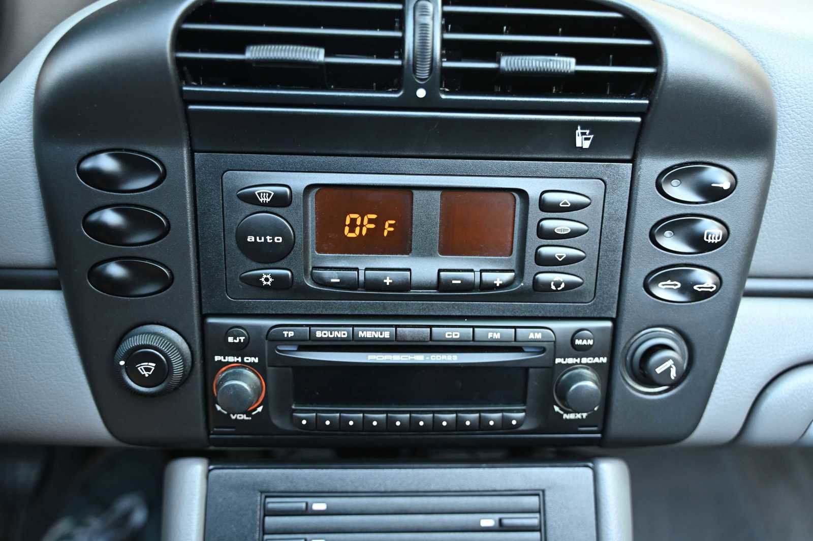 Used 2004 Porsche Boxster CABRIOLET 2D image 18