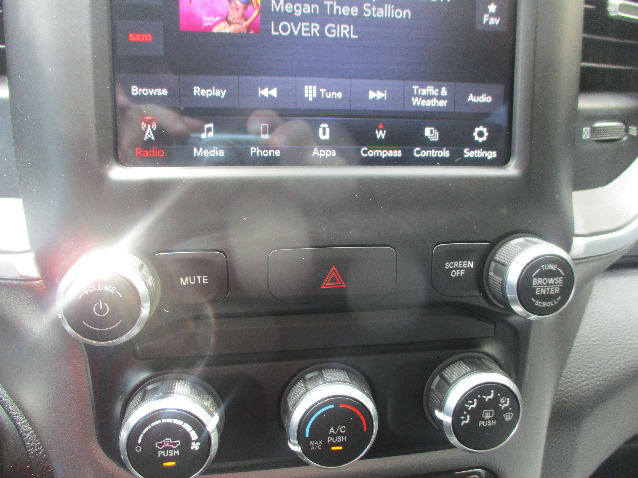 Used 2020 RAM 1500 Big Horn AWD/4WD image 13