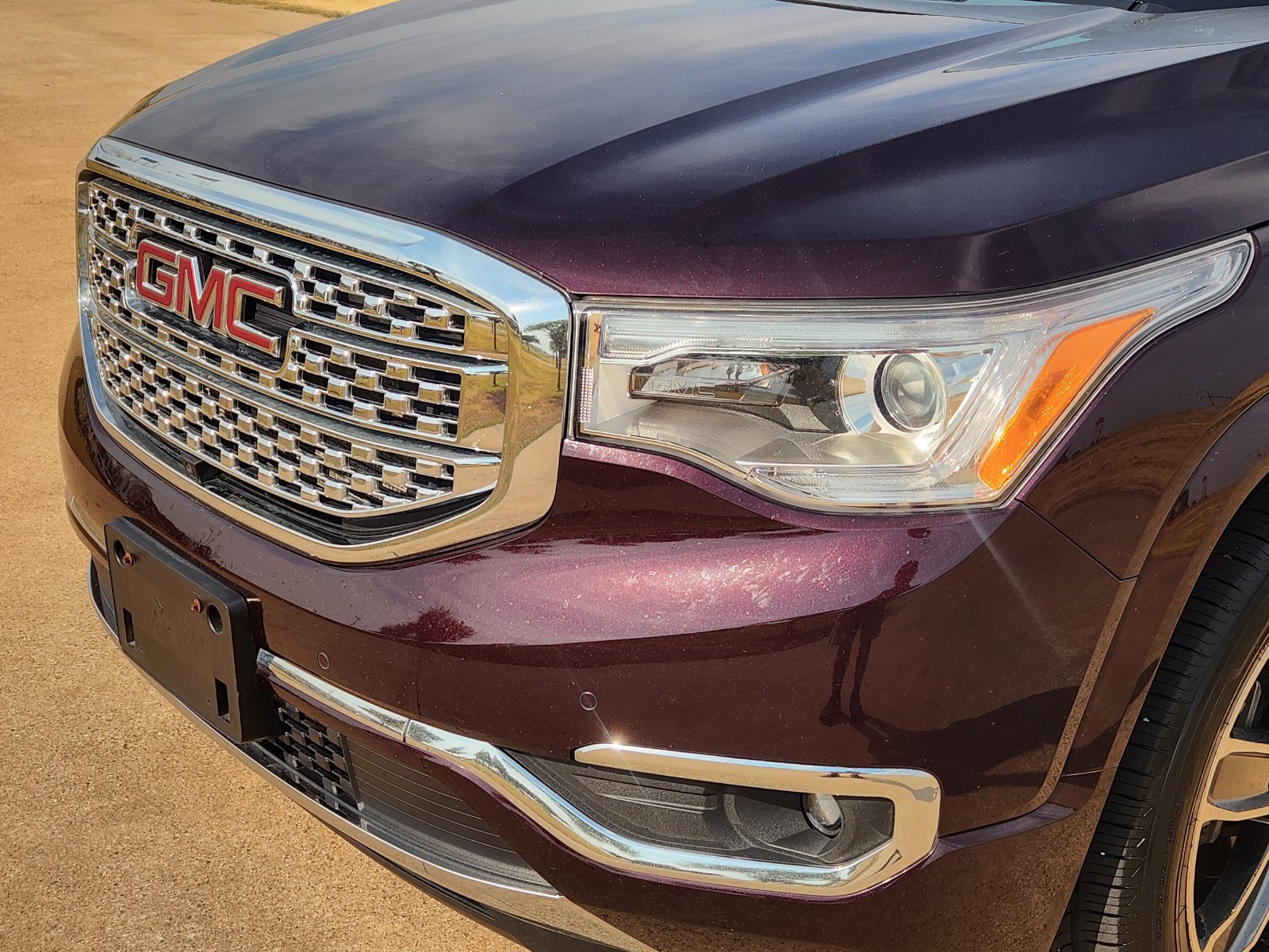 Used 2017 GMC Acadia Denali AWD/4WD image 10