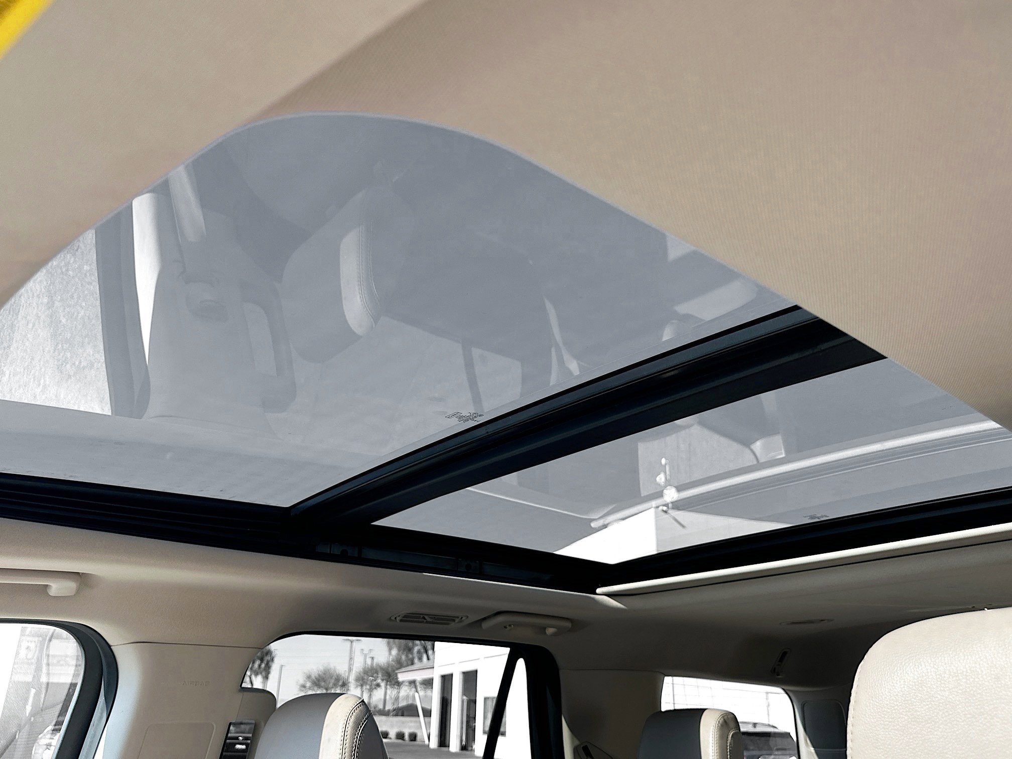 Used 2024 Ford Expedition Limited image 26