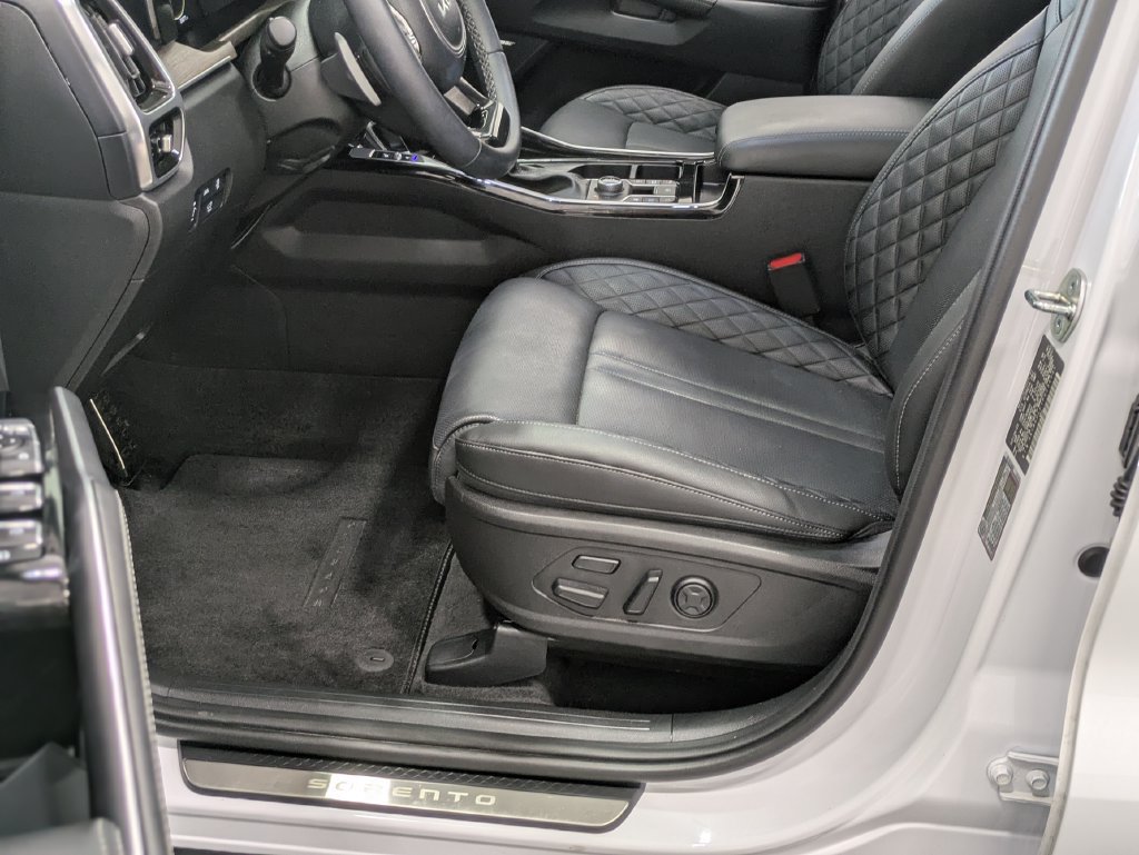 Used 2023 Kia Sorento SX Prestige AWD/4WD image 7