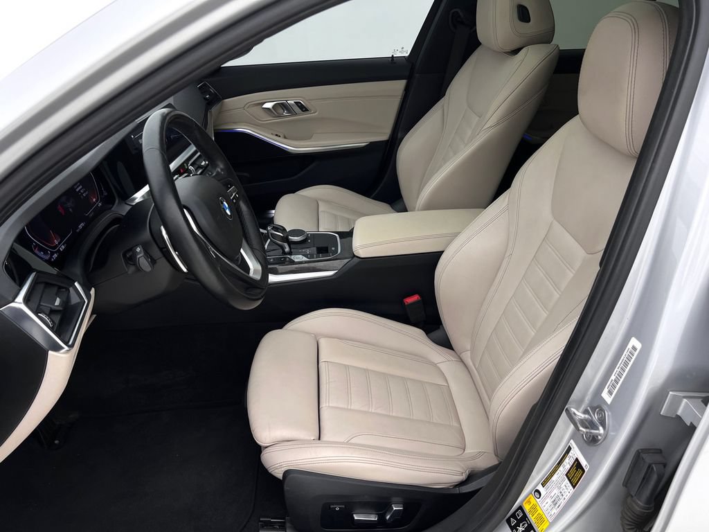 Used 2019 BMW 330i xDrive Sedan w/ Driving Assistance Package AWD/4WD image 11