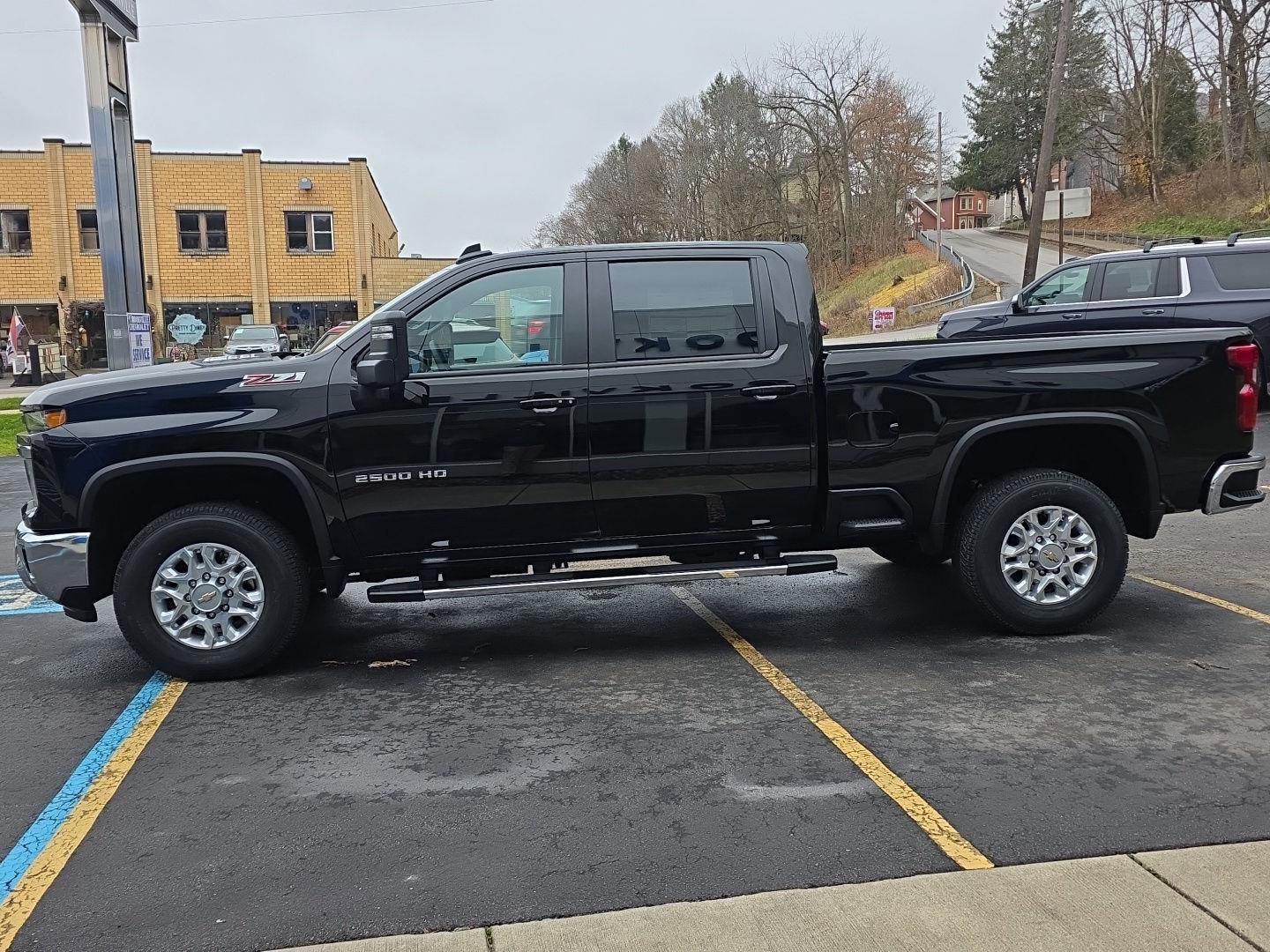 New 2026 Chevrolet Silverado 2500 LT image 5