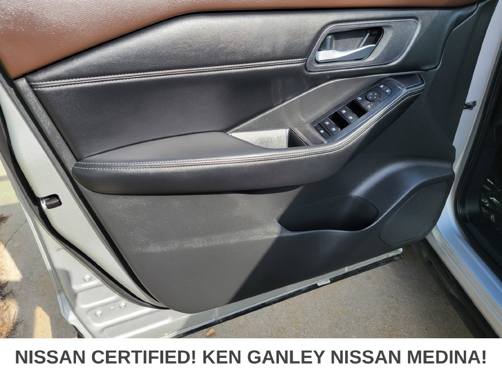 Certified 2023 Nissan Rogue SV w/ SV Premium B Package AWD/4WD image 41