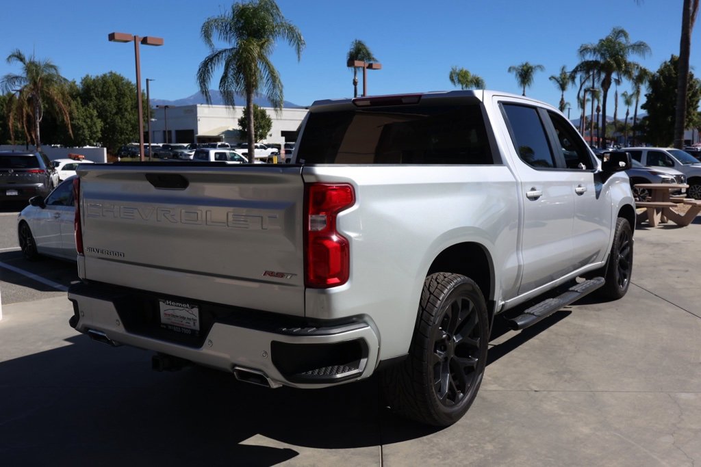 Used 2022 Chevrolet Silverado 1500 RST image 4