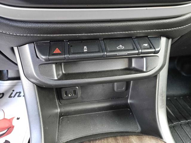 Used 2020 GMC Canyon SLE w/ Elevation Edition RWD image 19