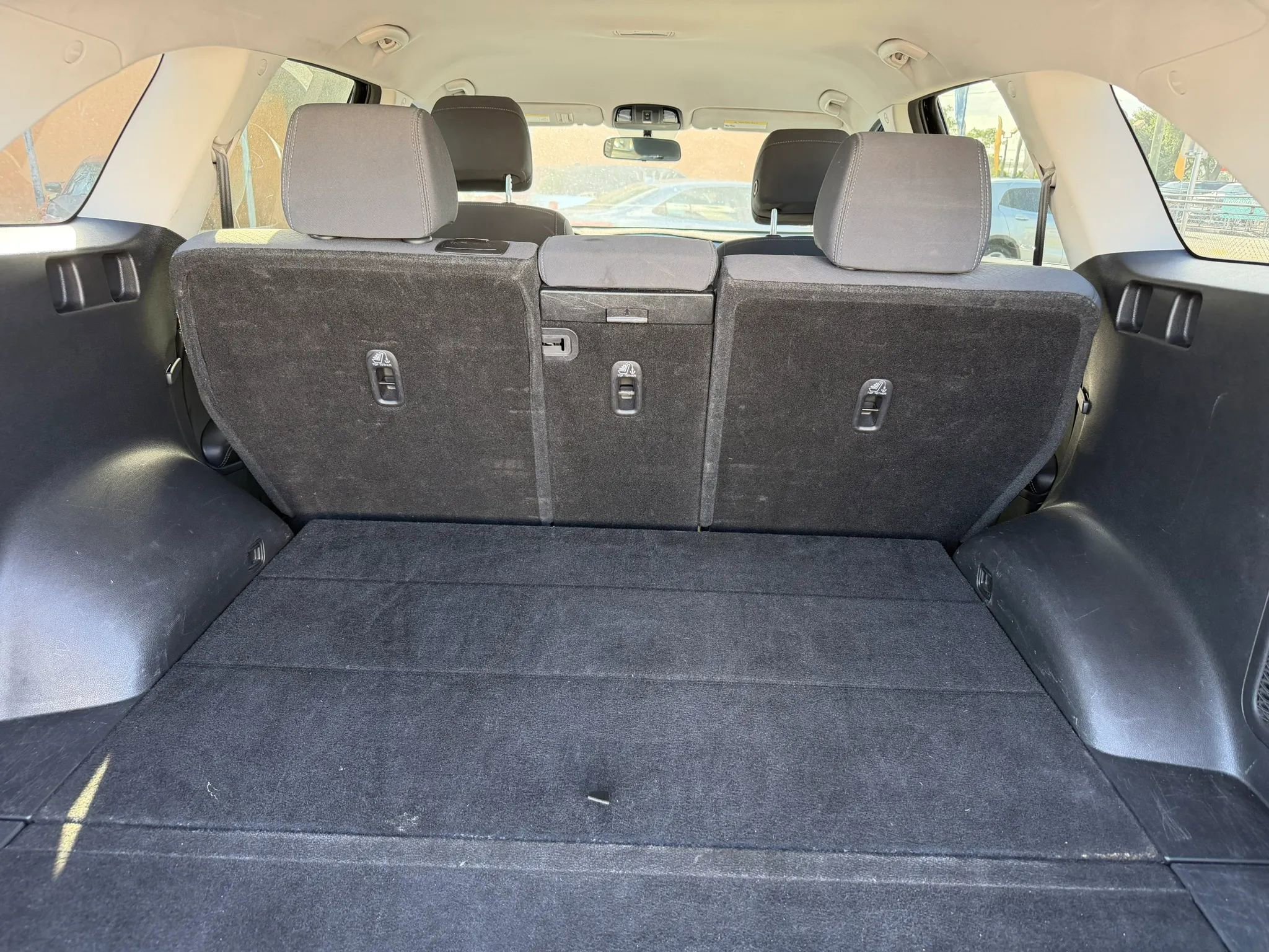 Used 2017 Kia Sorento LX FWD image 10