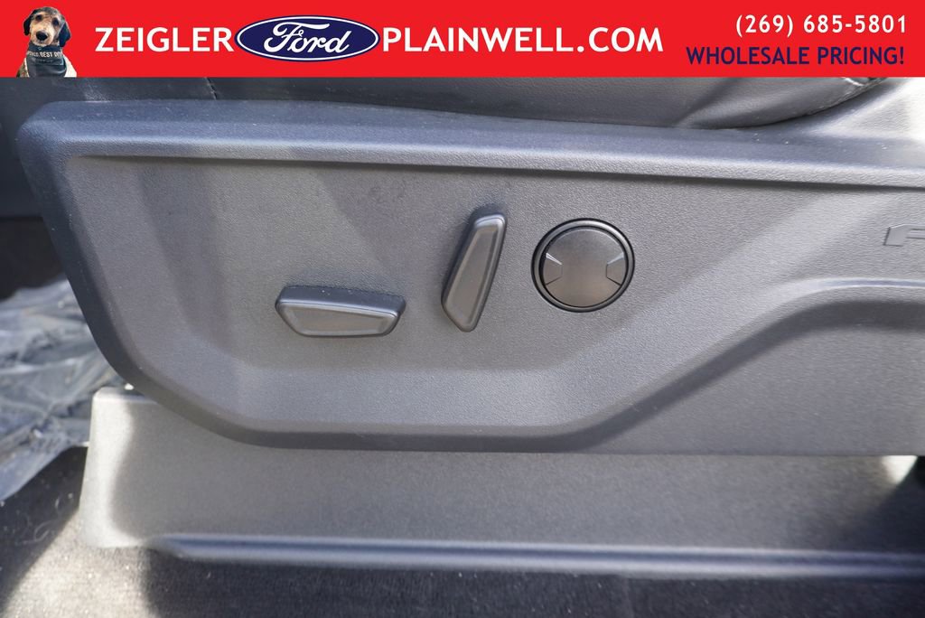 Used 2025 Ford Expedition Platinum image 24