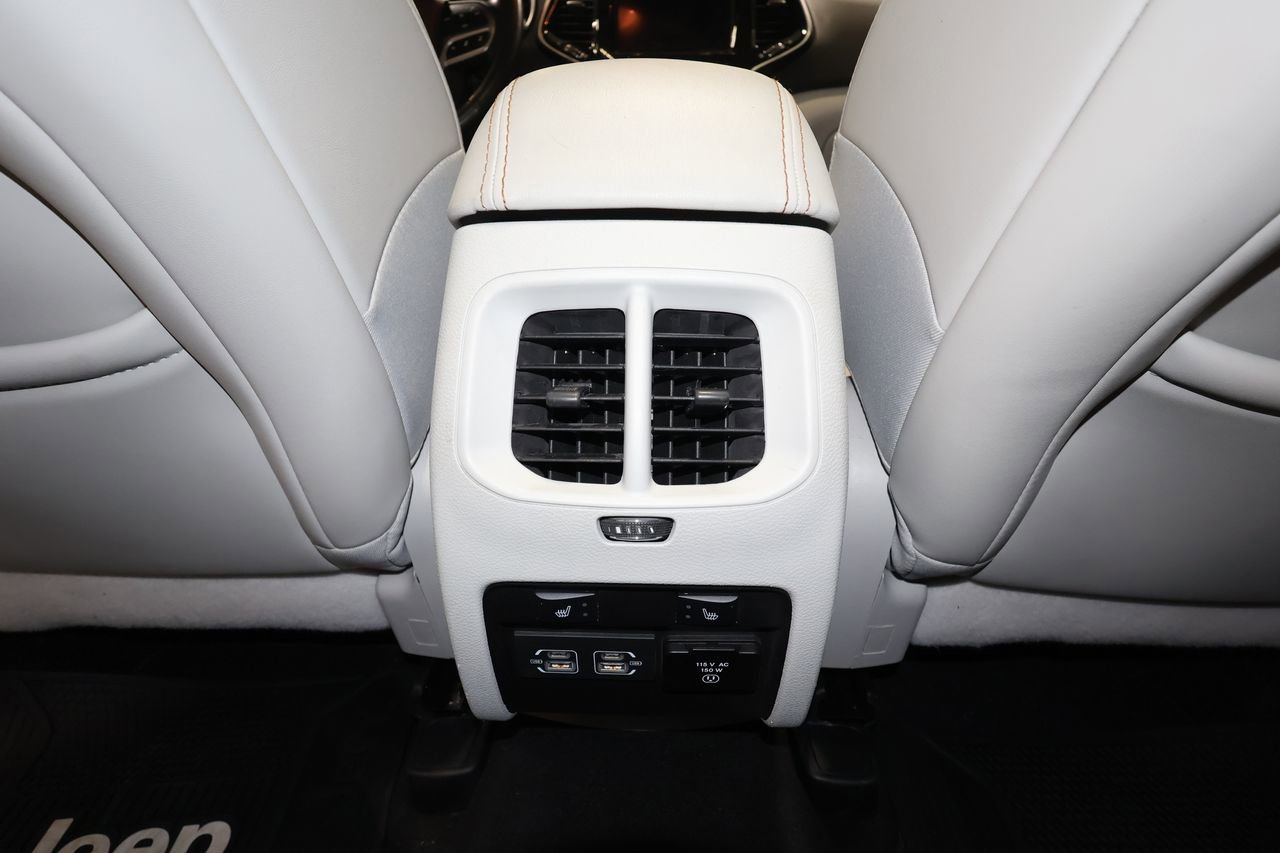 Used 2021 Jeep Cherokee Limited w/ Elite Package AWD/4WD image 30