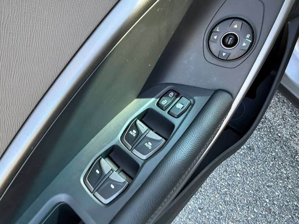 Used 2019 Hyundai Santa Fe XL AWD/4WD image 19