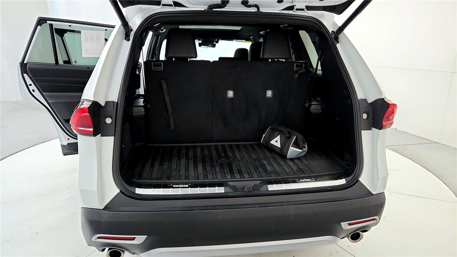 Used 2024 Toyota Grand Highlander AWD Hybrid image 20