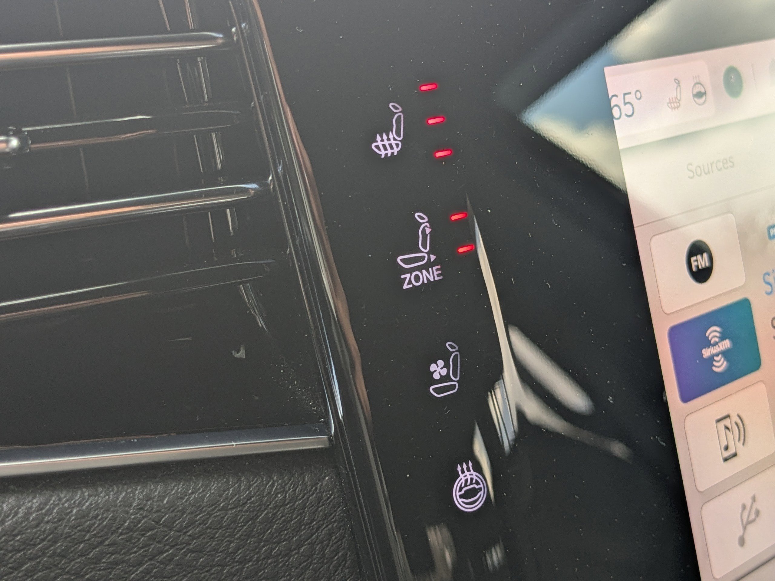 Used 2023 Jeep Wagoneer 2WD w/ Mopar Step-Up Package image 22