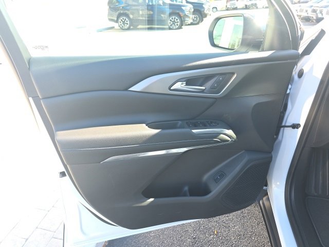 New 2026 Chevrolet Traverse LT image 10