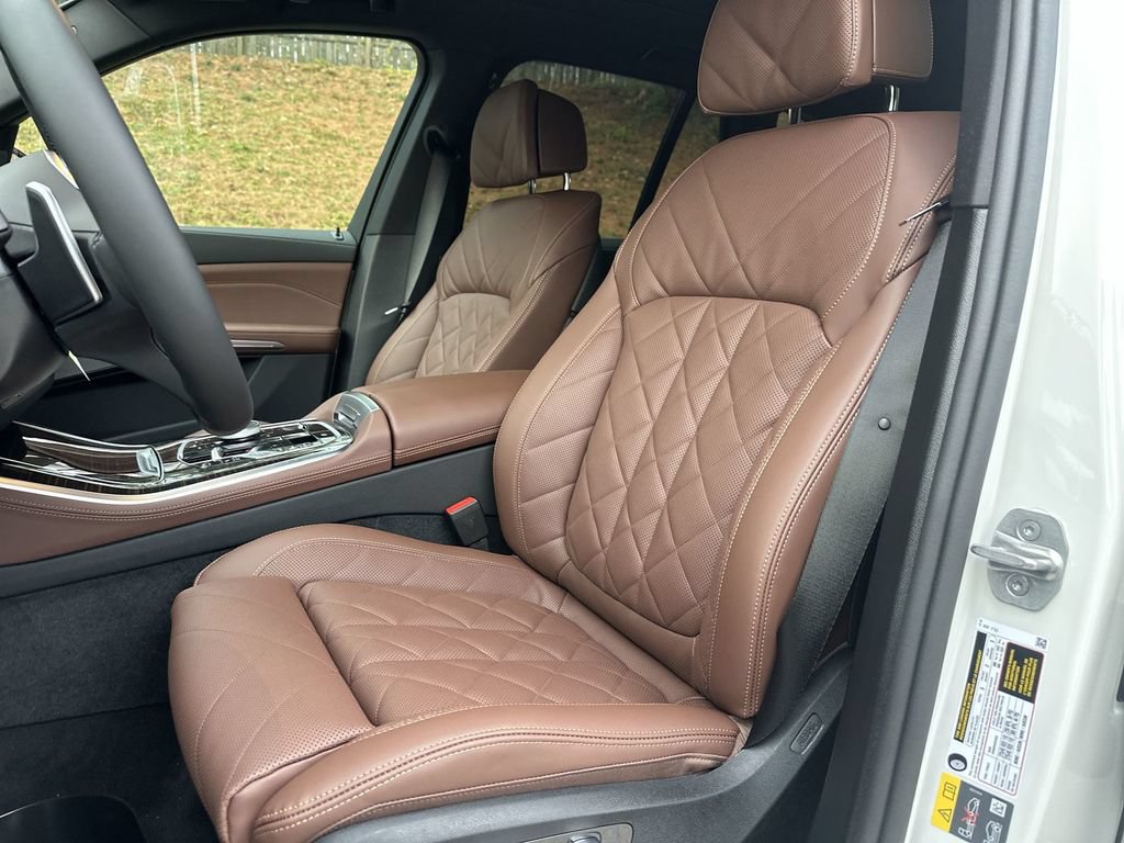 Used 2026 BMW X5 xDrive50e AWD/4WD image 13