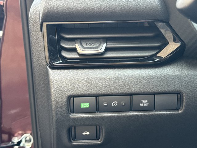 New 2025 Nissan Sentra SV FWD image 19