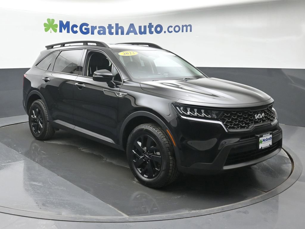 Used 2023 Kia Sorento S image 2