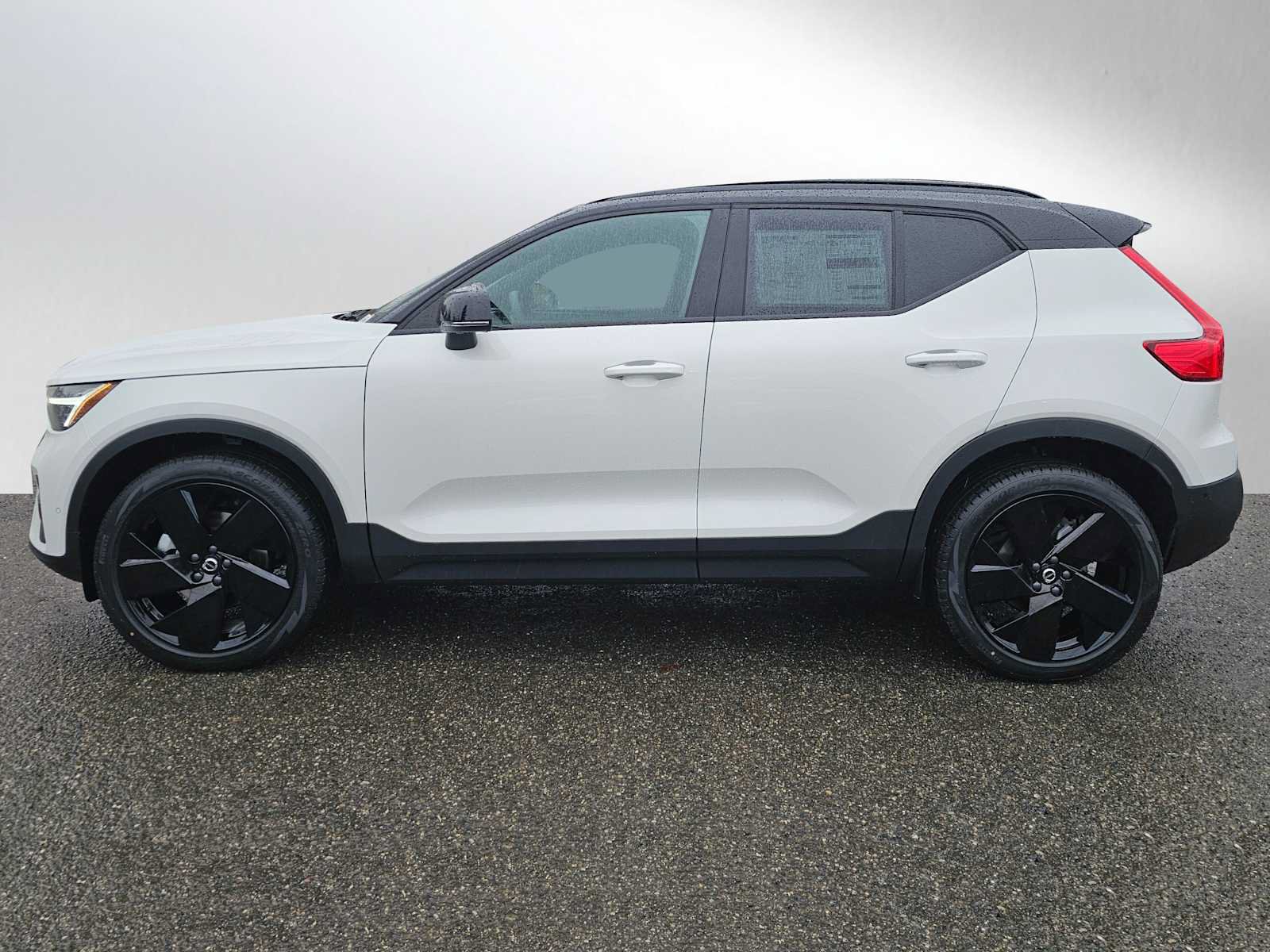 New 2026 Volvo XC40 B5 Ultra w/ Climate Package AWD/4WD image 6