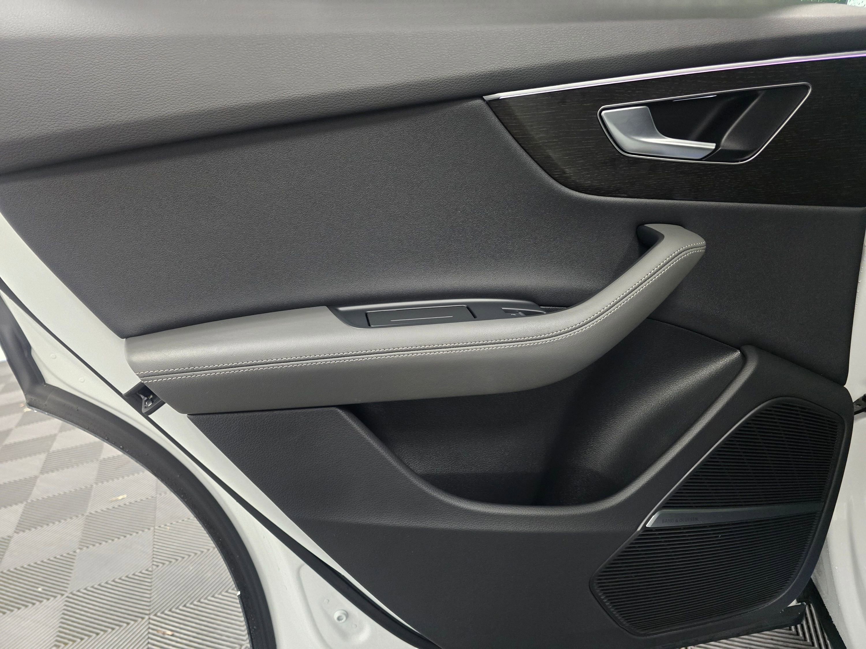 Certified 2025 Audi Q8 Premium Plus w/ Premium Plus Package image 20