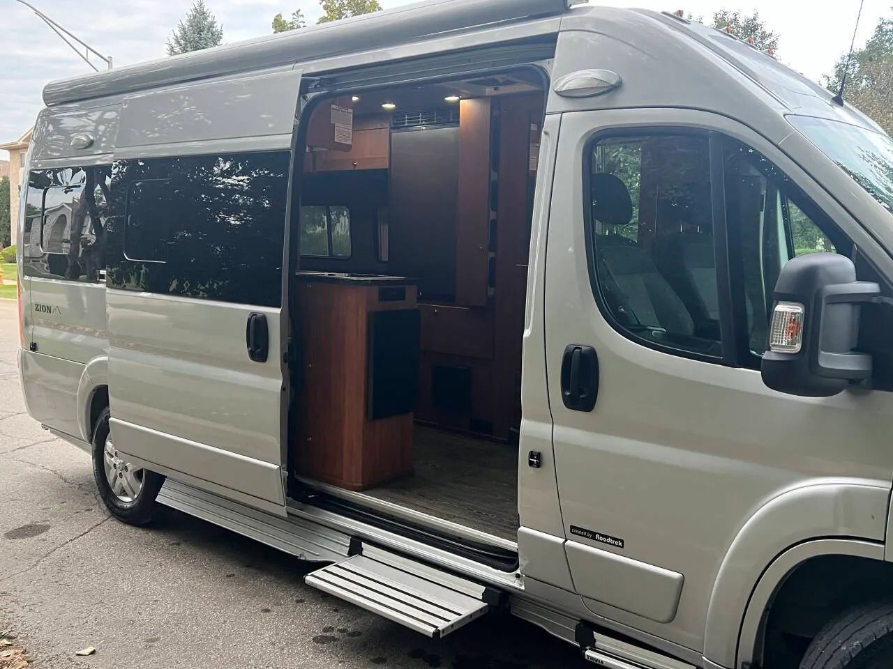 Used 2016 RAM ProMaster 3500 w/ Mopar Trailer Tow Group image 11