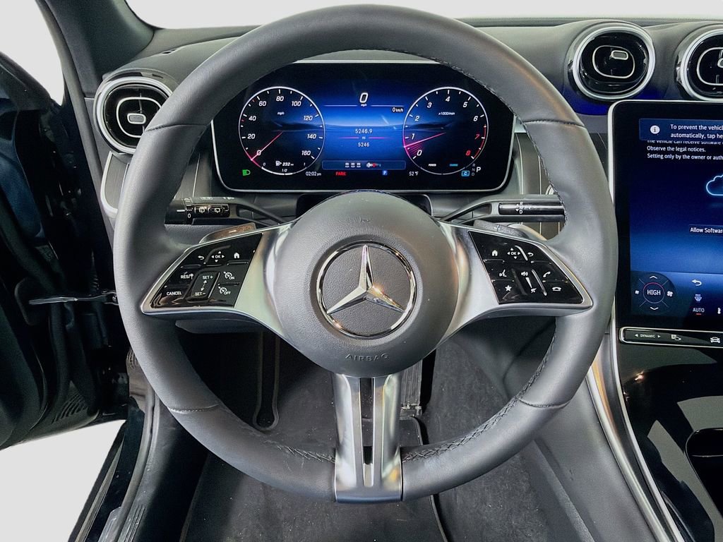 Used 2026 Mercedes-Benz GLC 300 4MATIC image 13