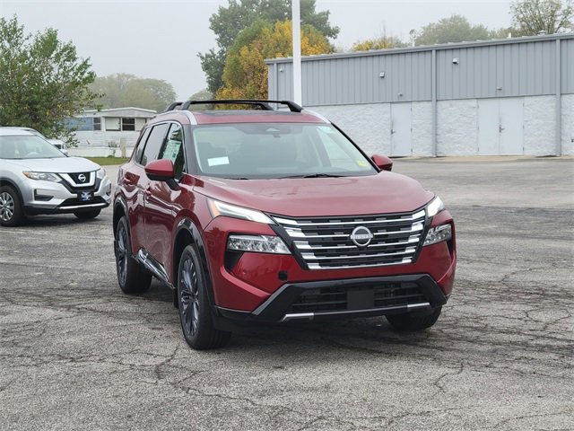 New 2026 Nissan Rogue Platinum image 3