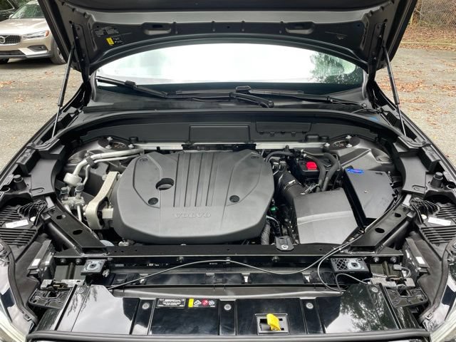 Certified 2024 Volvo XC60 B5 Plus w/ Protection Package Premier AWD/4WD image 26