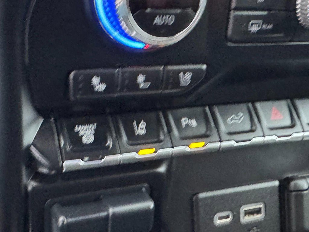 Used 2021 GMC Sierra 2500 Denali image 25