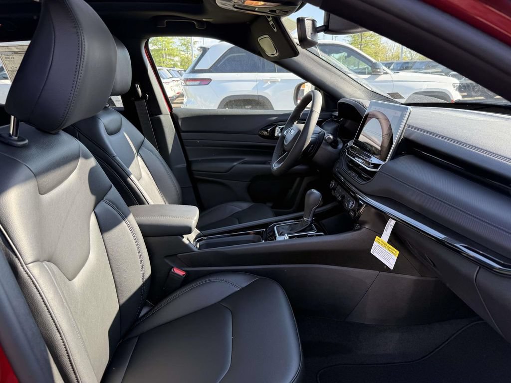 New 2026 Jeep Compass Limited w/ Sun, Sound & Navigation Group AWD/4WD image 15