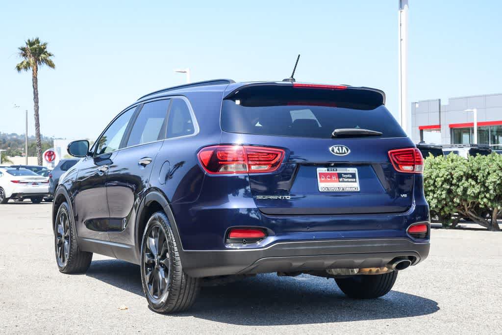 Used 2019 Kia Sorento S FWD image 9
