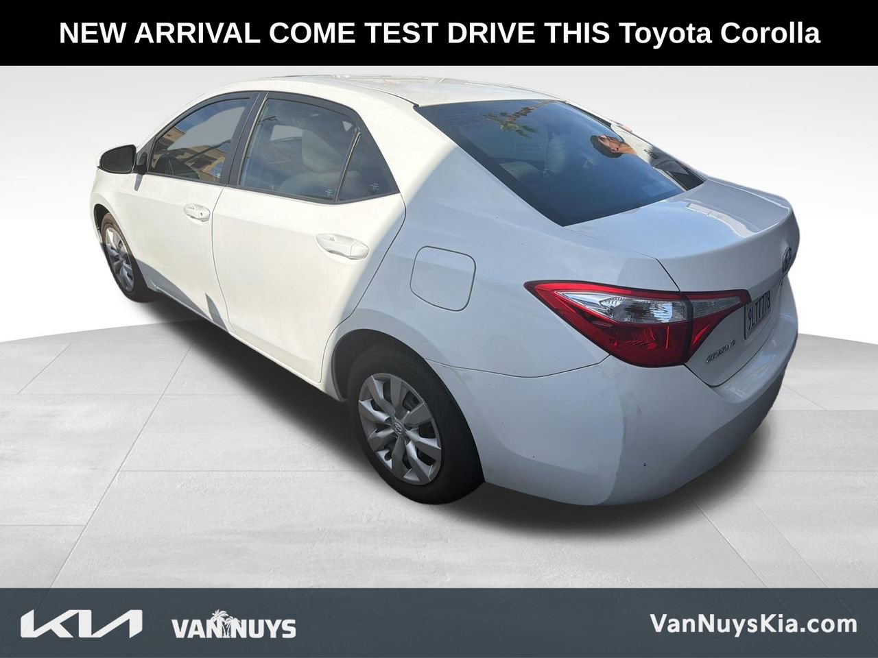 Used 2016 Toyota Corolla LE FWD image 4