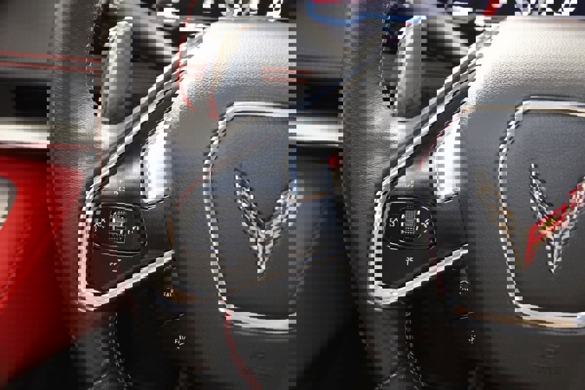 Used 2023 Chevrolet Corvette Stingray Preferred Conv w/ 2LT image 58