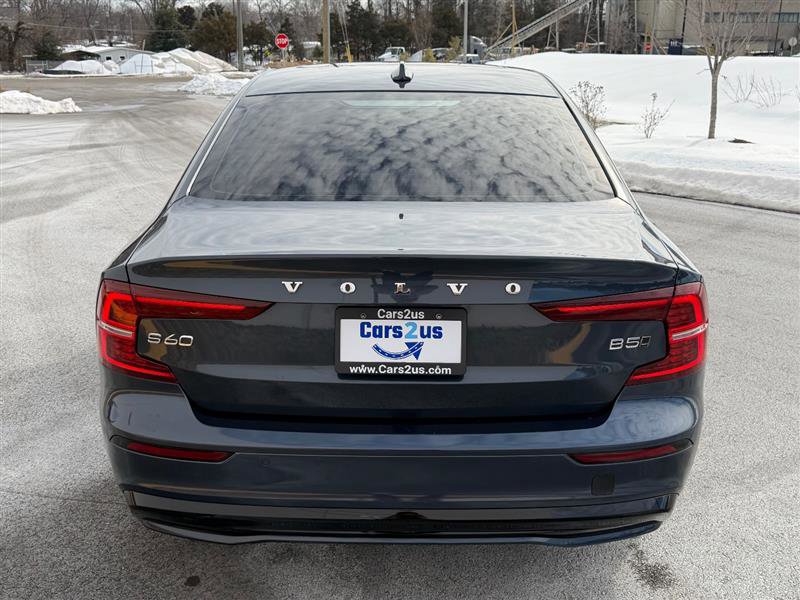 Used 2023 Volvo S60 B5 Core image 5