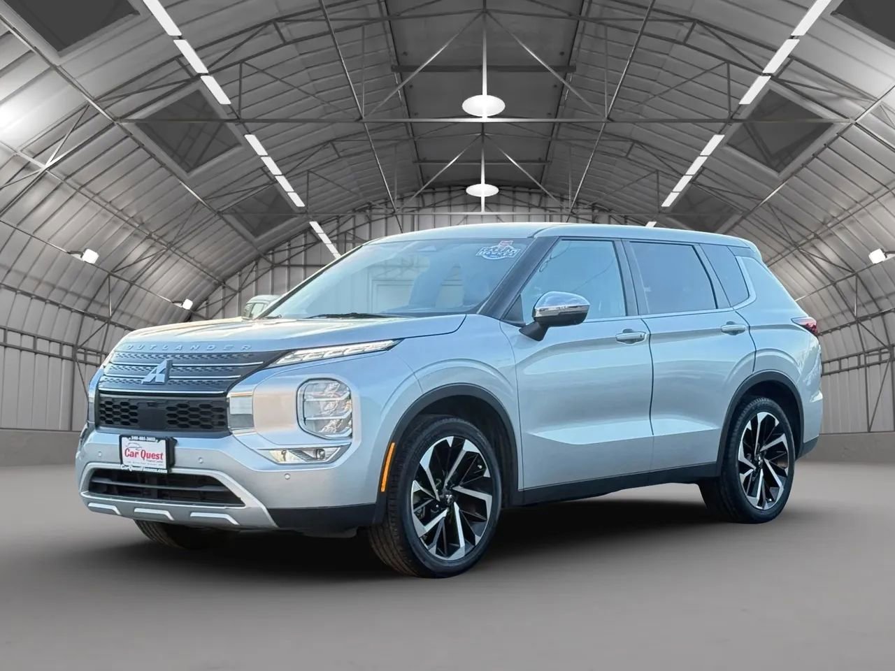 Used 2022 Mitsubishi Outlander SE FWD image 3