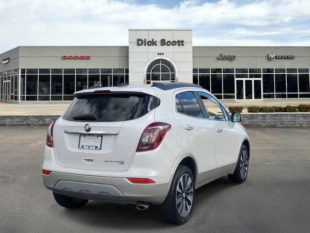 Used 2021 Buick Encore Preferred AWD/4WD video 5