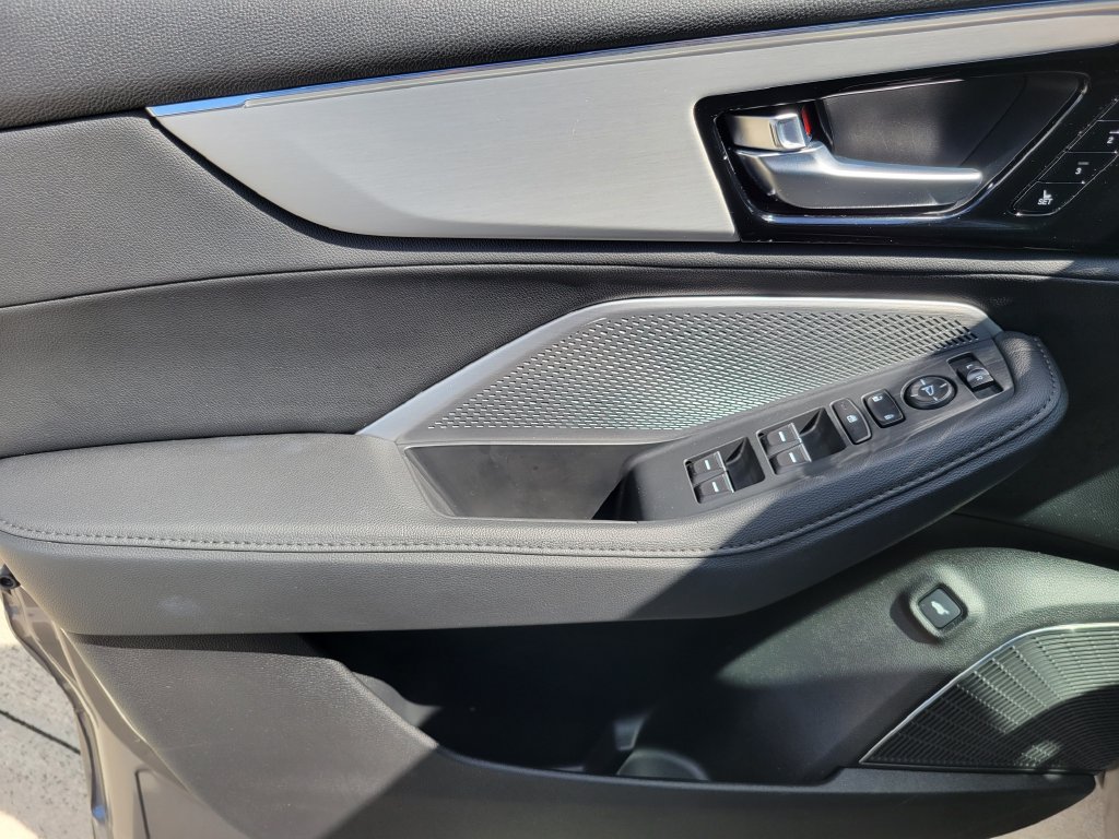 Used 2025 Acura MDX FWD image 18