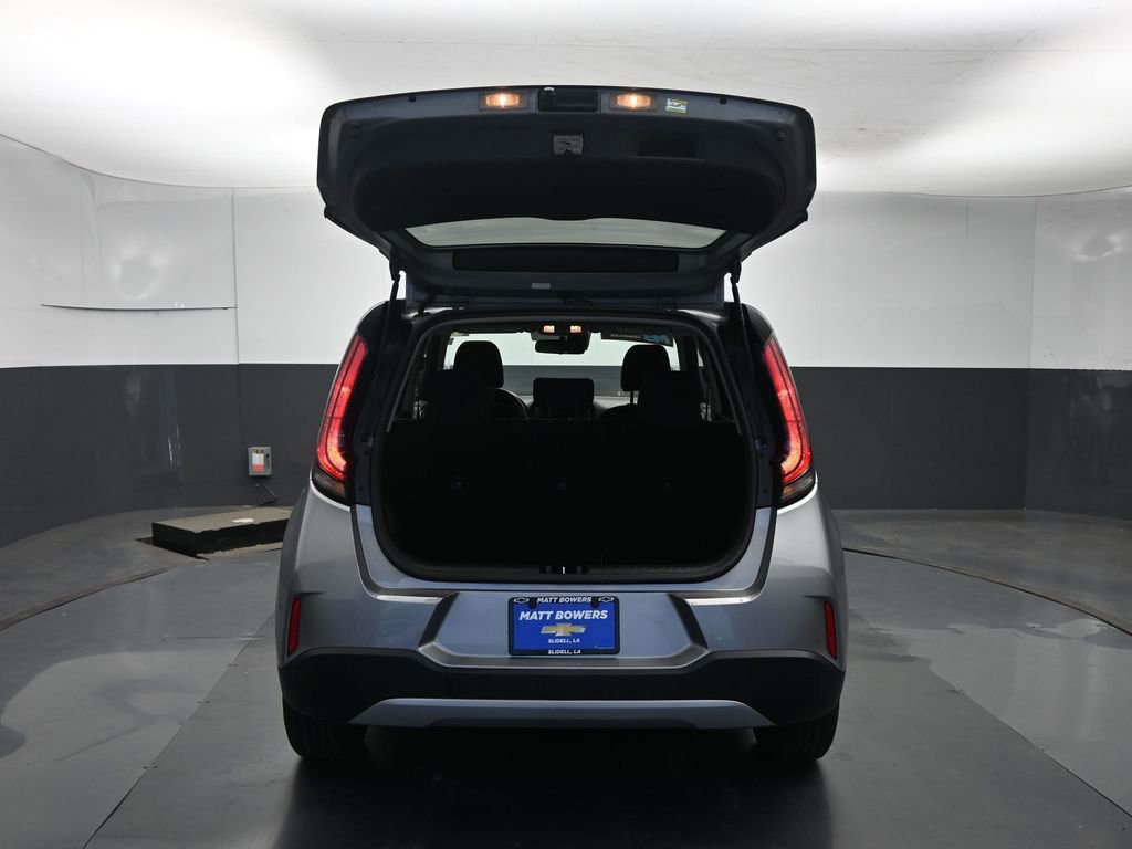 Used 2025 Kia Soul LX w/ LX Technology Package image 11