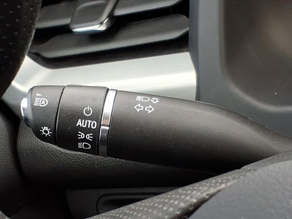 Used 2023 GMC Acadia SLE w/ Driver Convenience Package image 26