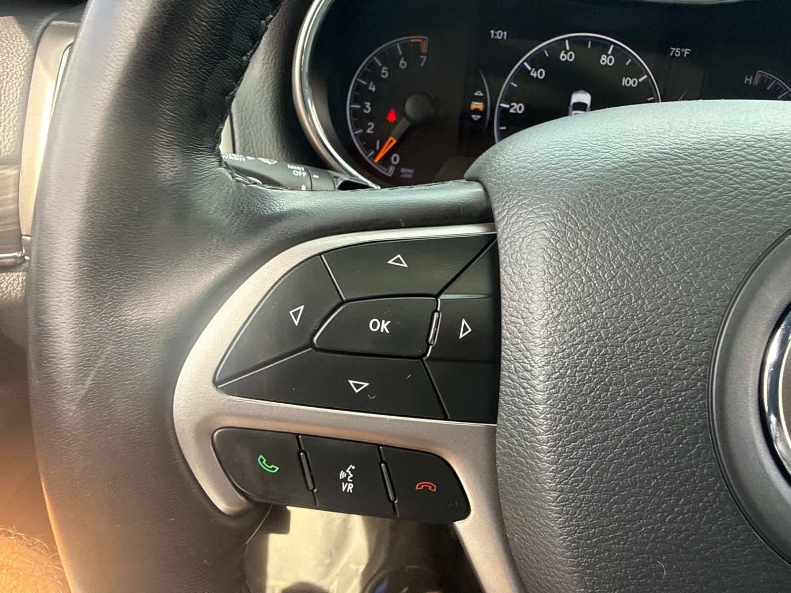 Used 2021 Jeep Grand Cherokee Limited AWD/4WD image 32