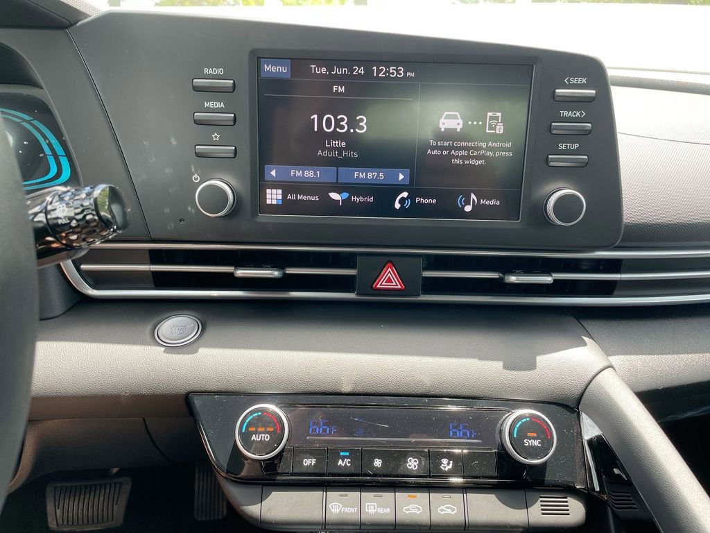 Certified 2025 Hyundai Elantra Hybrid FWD image 39