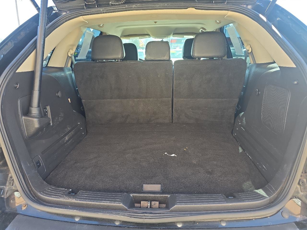 Used 2012 Lincoln MKX FWD image 26