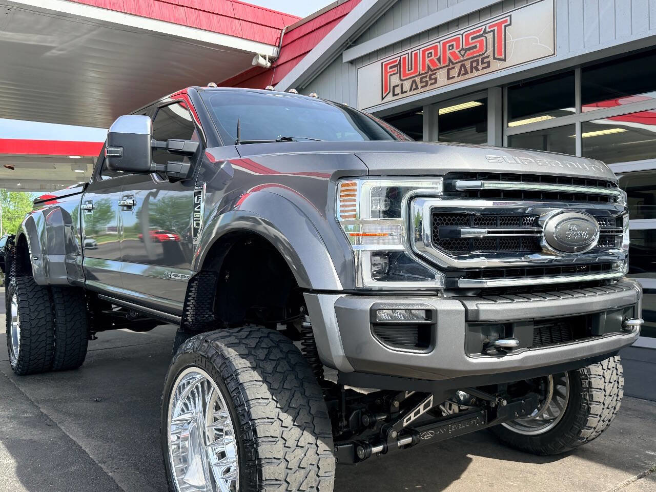 Used 2022 Ford F450 Platinum w/ FX4 Off-Road Package image 29