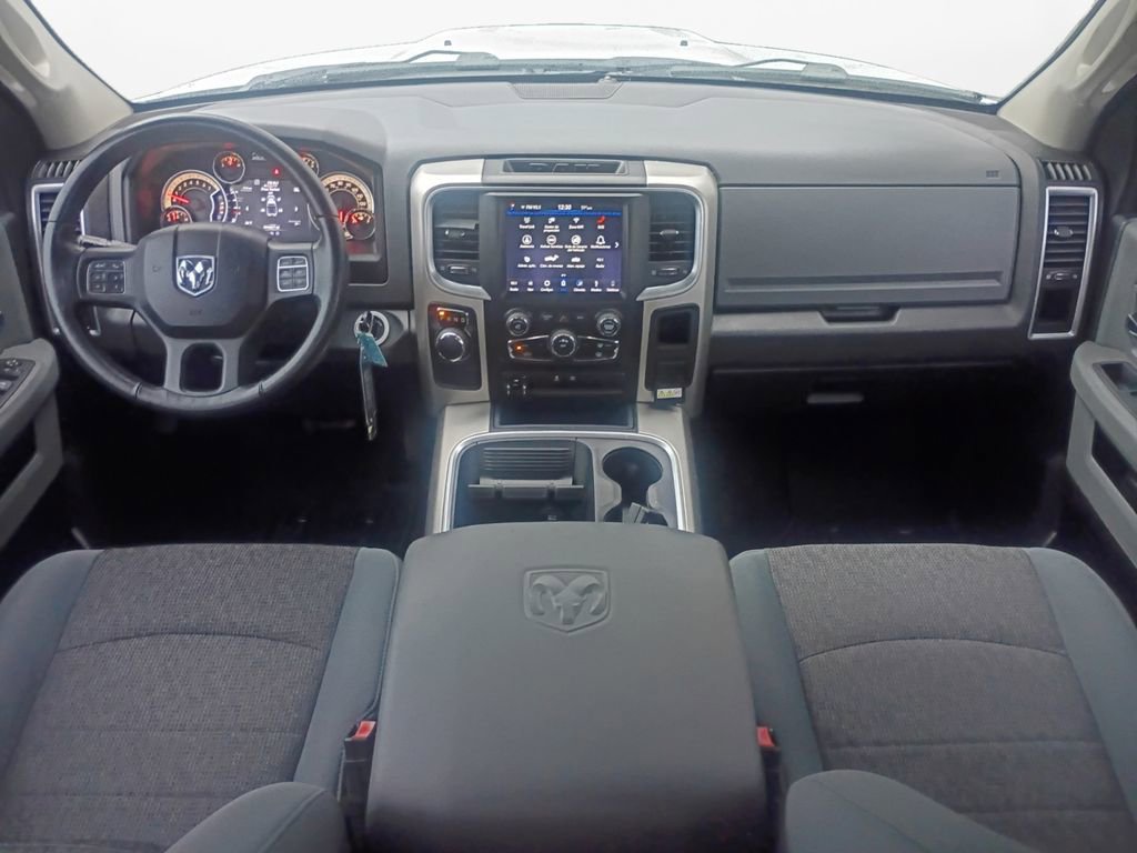Used 2018 RAM 1500 SLT RWD image 20