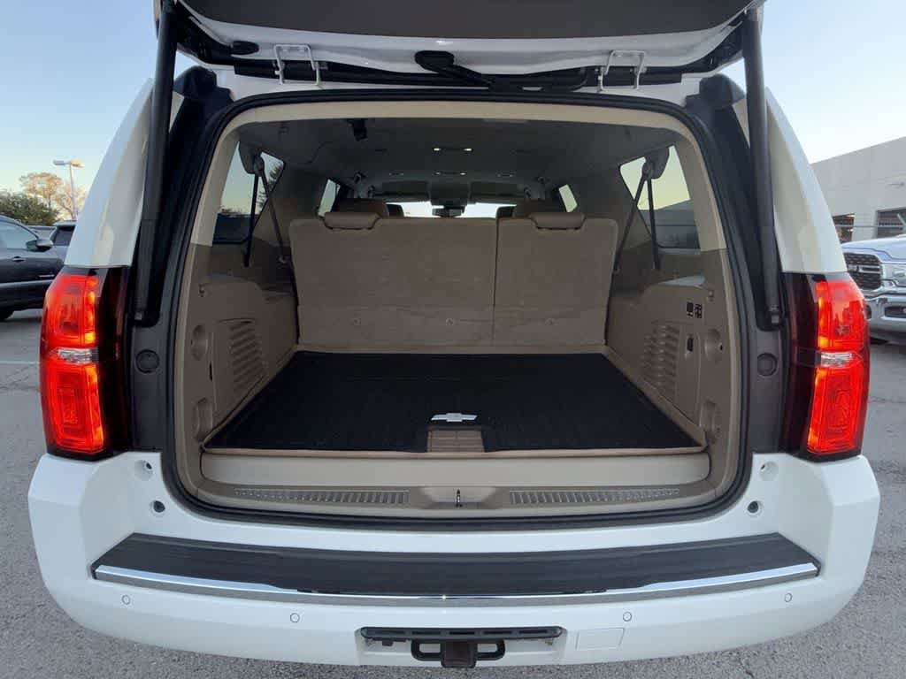 Used 2020 Chevrolet Suburban Premier RWD image 16