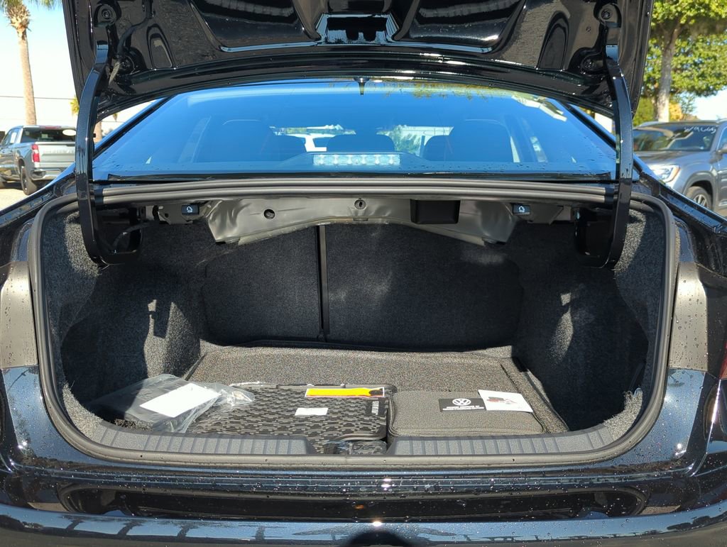 New 2026 Volkswagen Jetta SE image 15