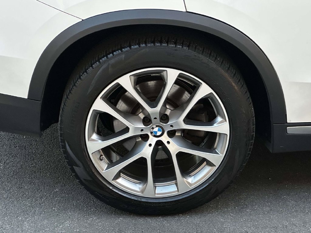 Used 2024 BMW X5 xDrive40i AWD/4WD image 12