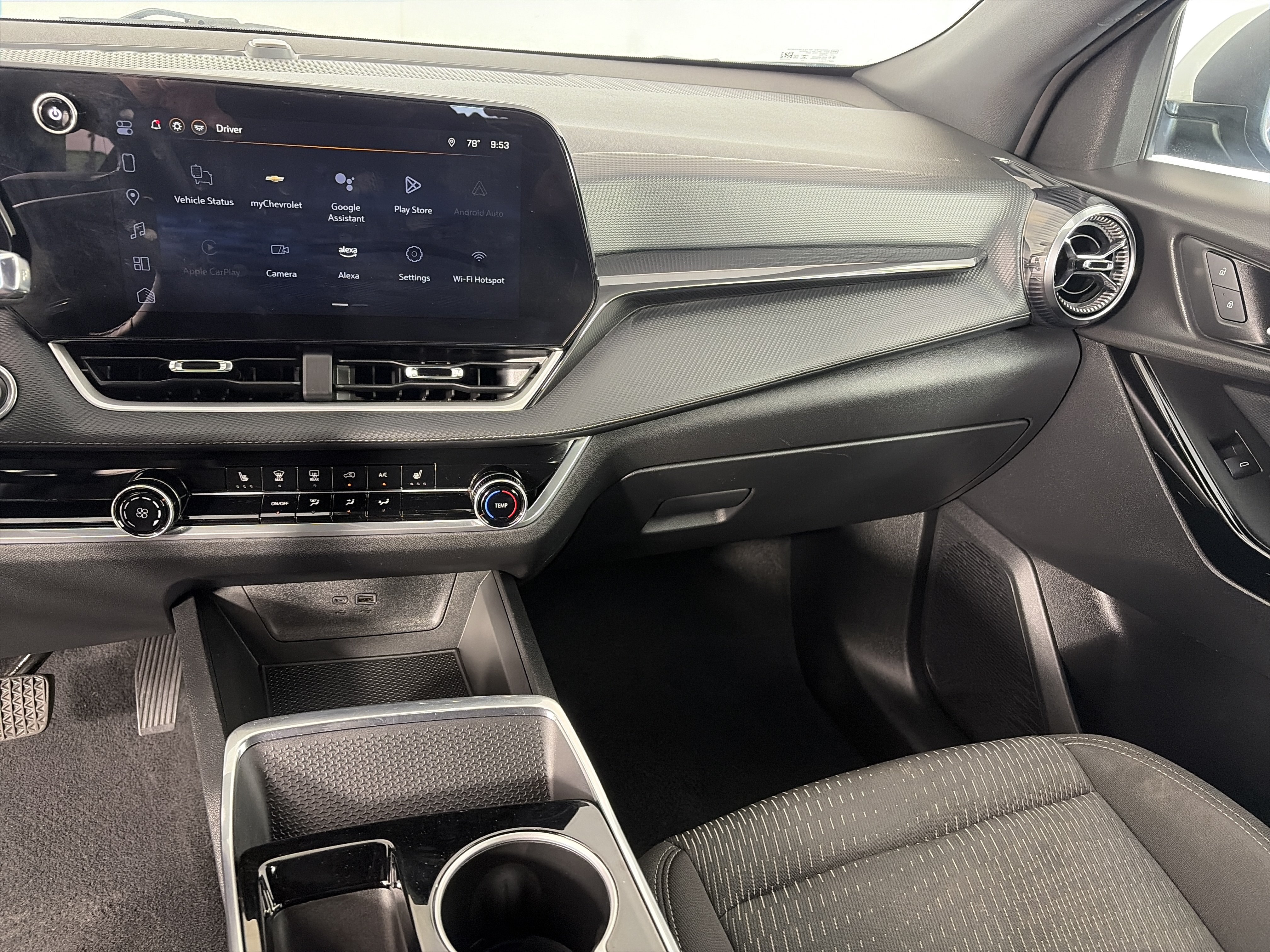 Certified 2025 Chevrolet Equinox LT w/ Safety and Technology Package AWD/4WD image 4