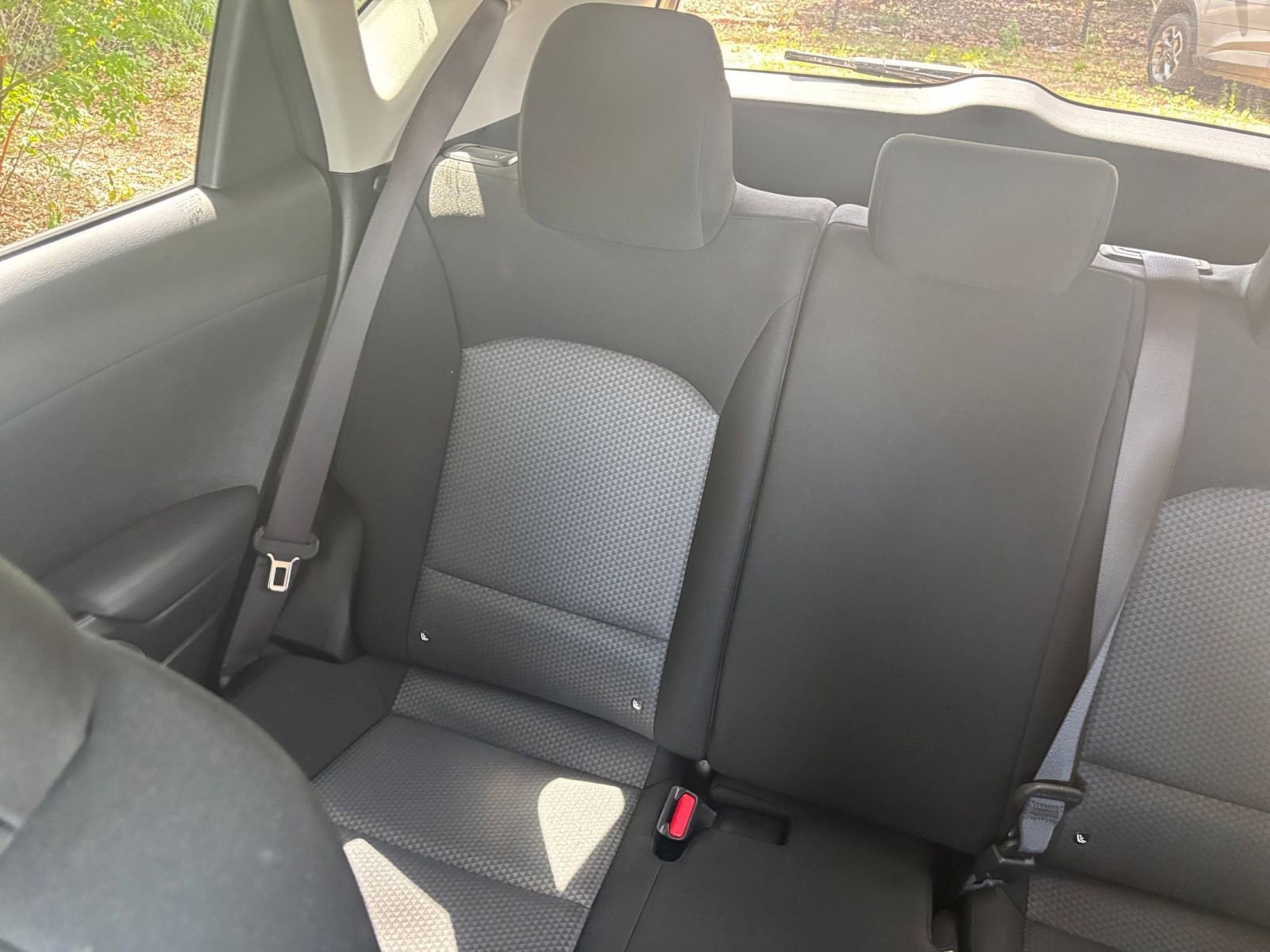 Used 2025 Kia Soul LX w/ LX Technology Package FWD image 38